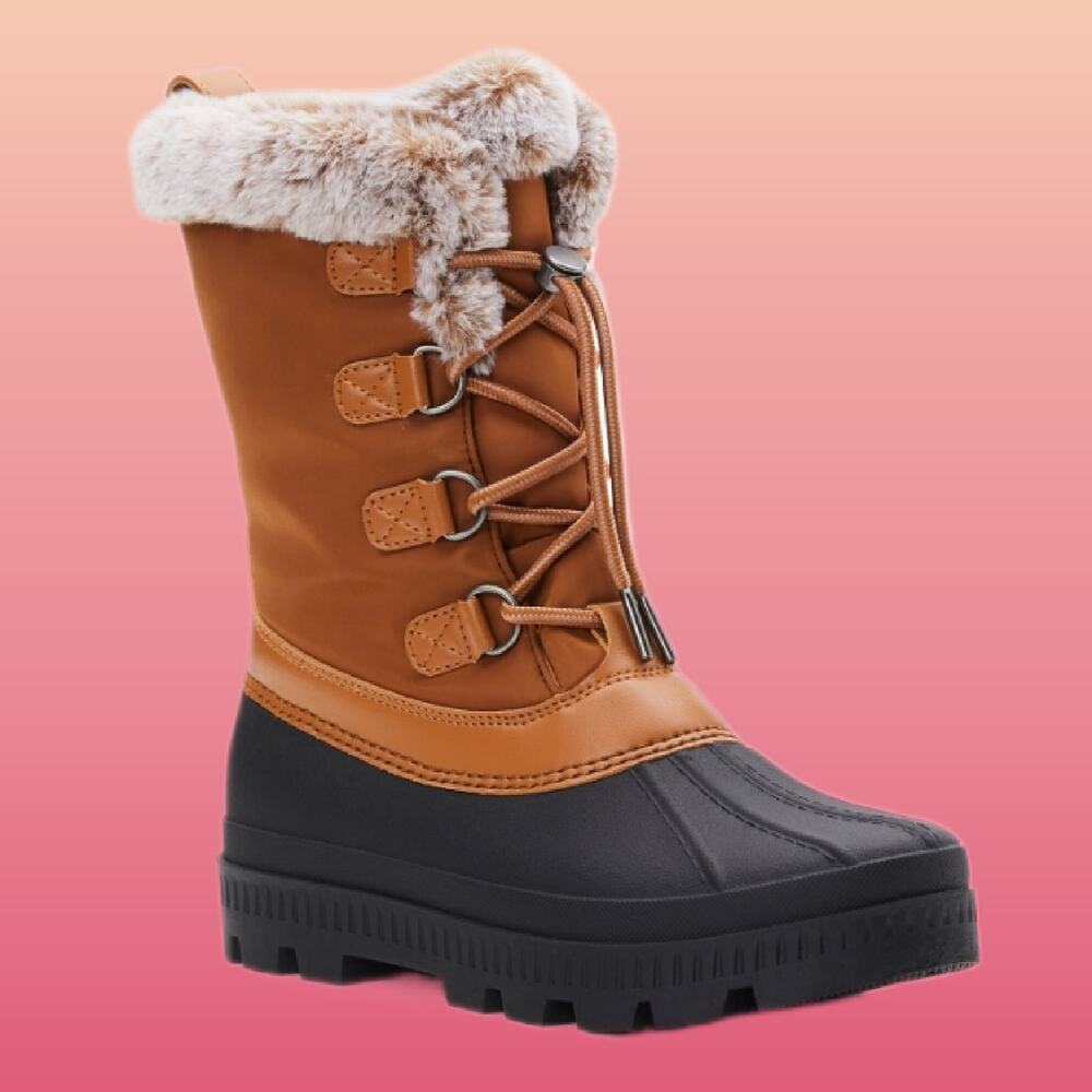 Ladies Size 7 Temp Rated Water & Skid Resitant Winter Snow Boots